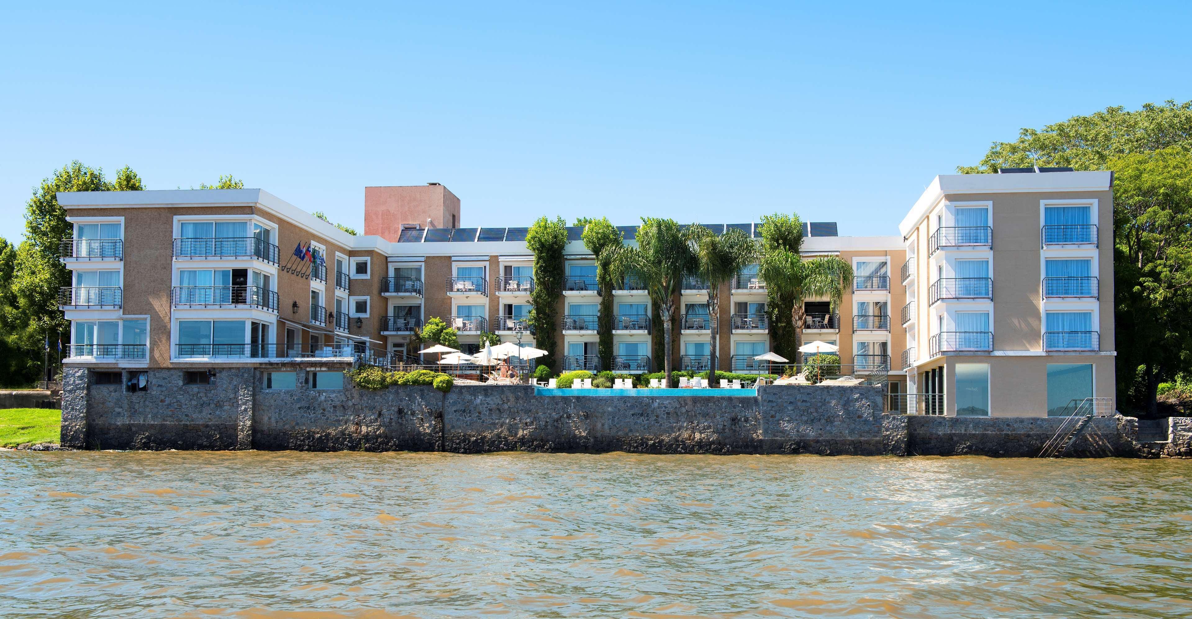 Radisson Hotel Colonia Del Sacramento Exterior photo The Riverview Hotel
