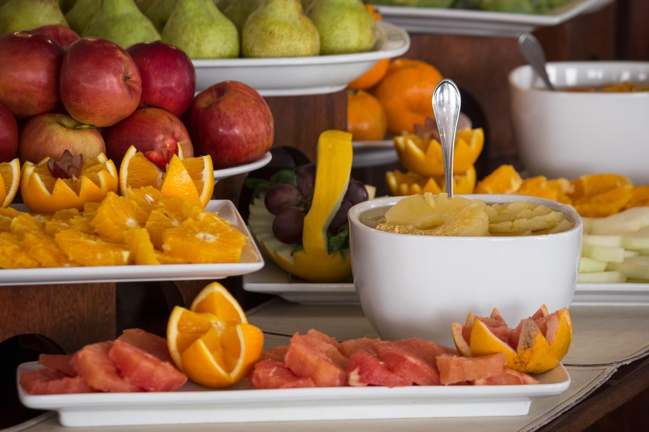 Radisson Hotel Colonia Del Sacramento Exterior photo Fruit salad