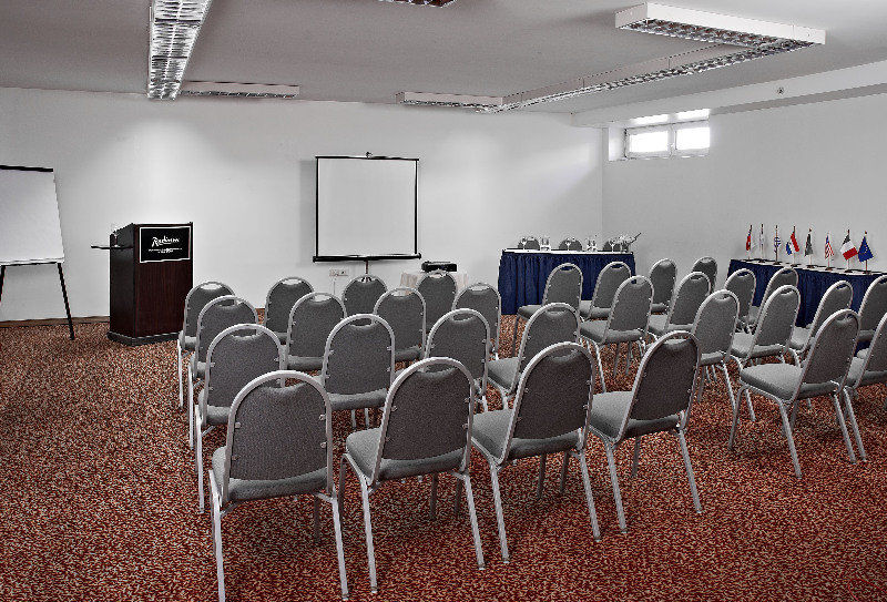 Radisson Hotel Colonia Del Sacramento Exterior photo A typical meeting room